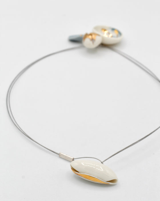 Collana in porcellana a cavetto "Celeste"