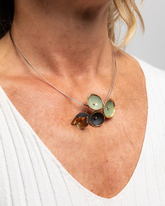 Collana in porcellana a cavetto "Coppette color giada"