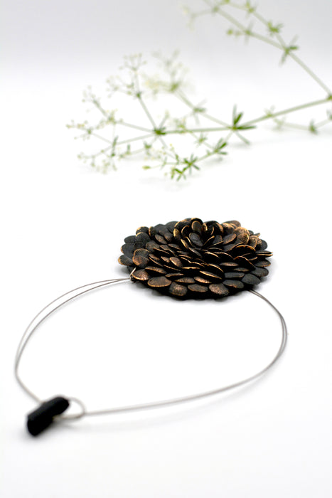 Collana in porcellana a cavetto “Dalia”